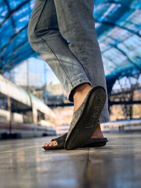 VIBAe Women's Saint Tropez Black Leather Sandals, Size 37